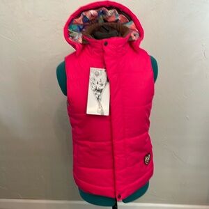 Burton girls puffer vest, size XL hot pink with colorful lining, removable hood